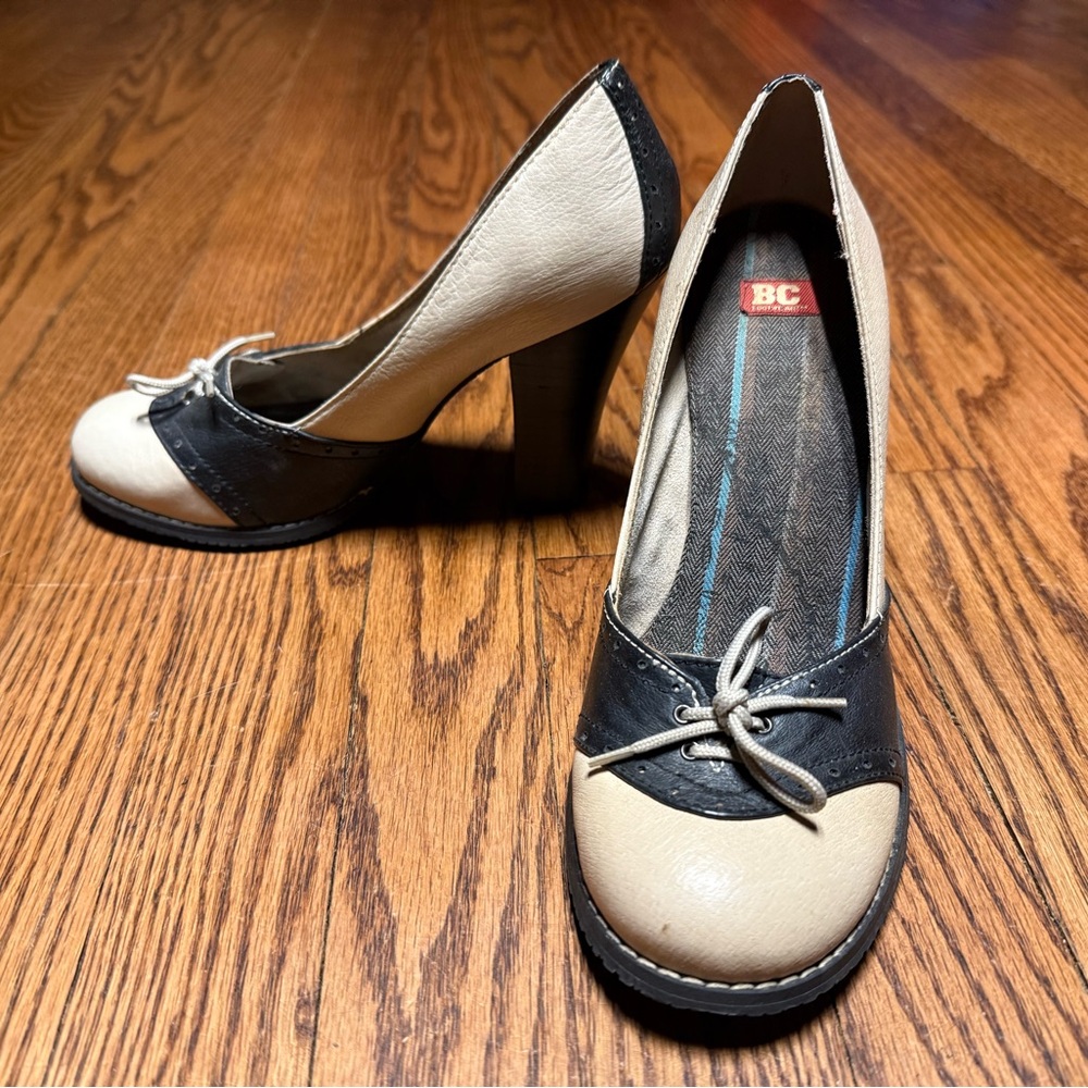 Women's Saddle Oxford Black and Cream Heels